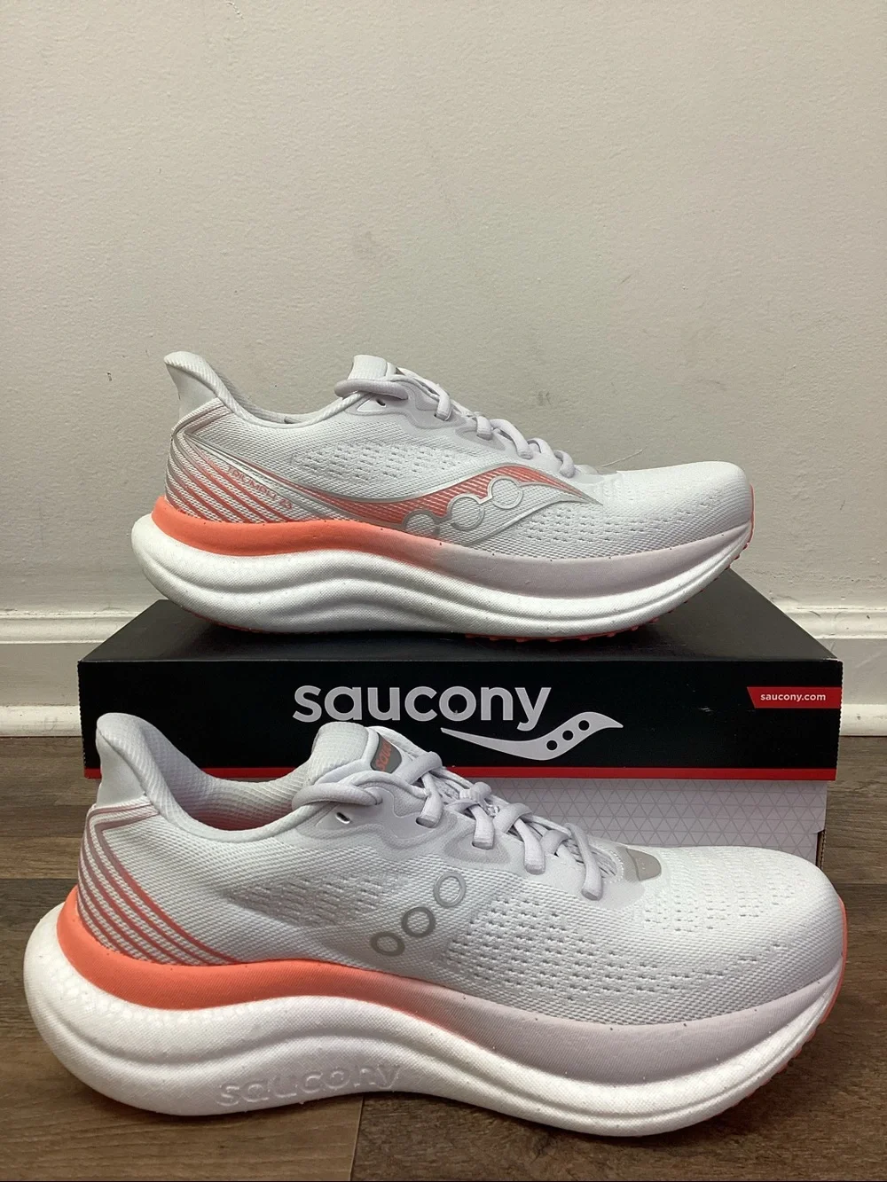Women’s Saucony Triumph 23